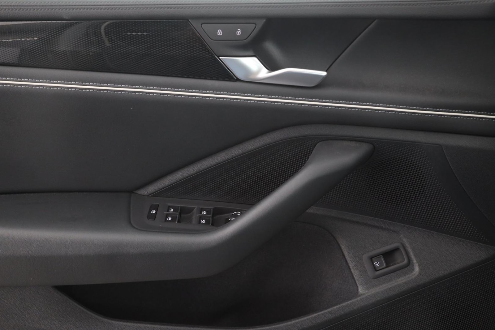 Volkswagen Passat – Bild 17