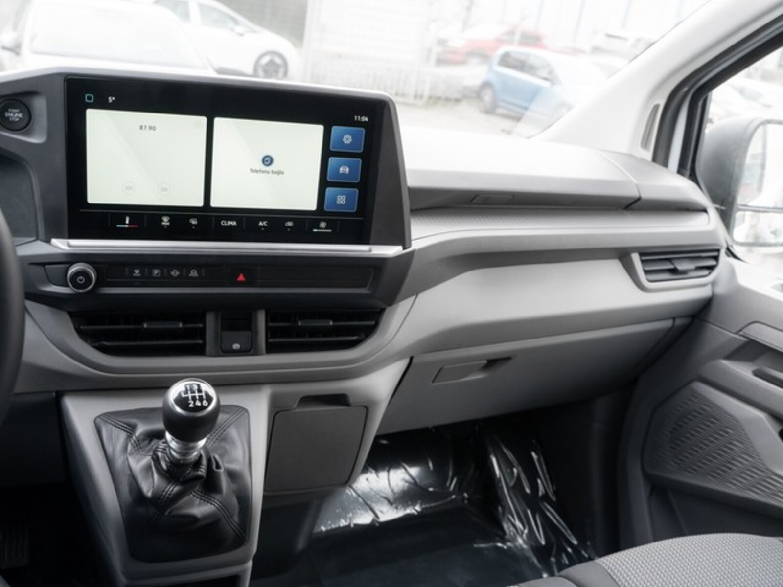 Volkswagen Transporter Kasten kurzer Radstand – Bild 4