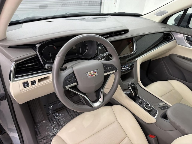 2023 Cadillac XT6