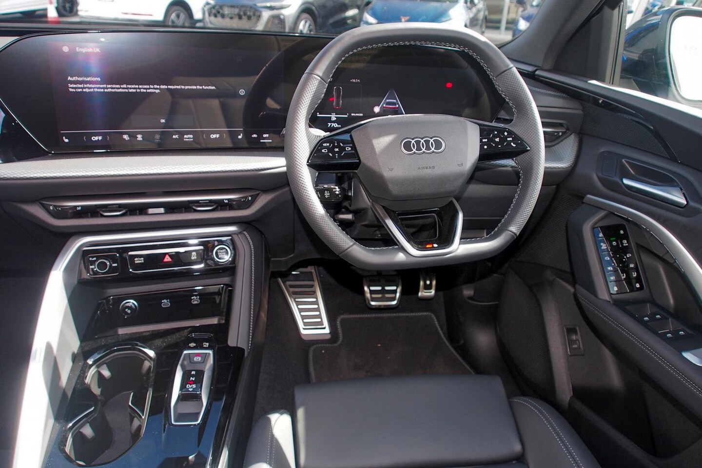 Image about Audi Q5 SUV TDI quattro 150 kW sport