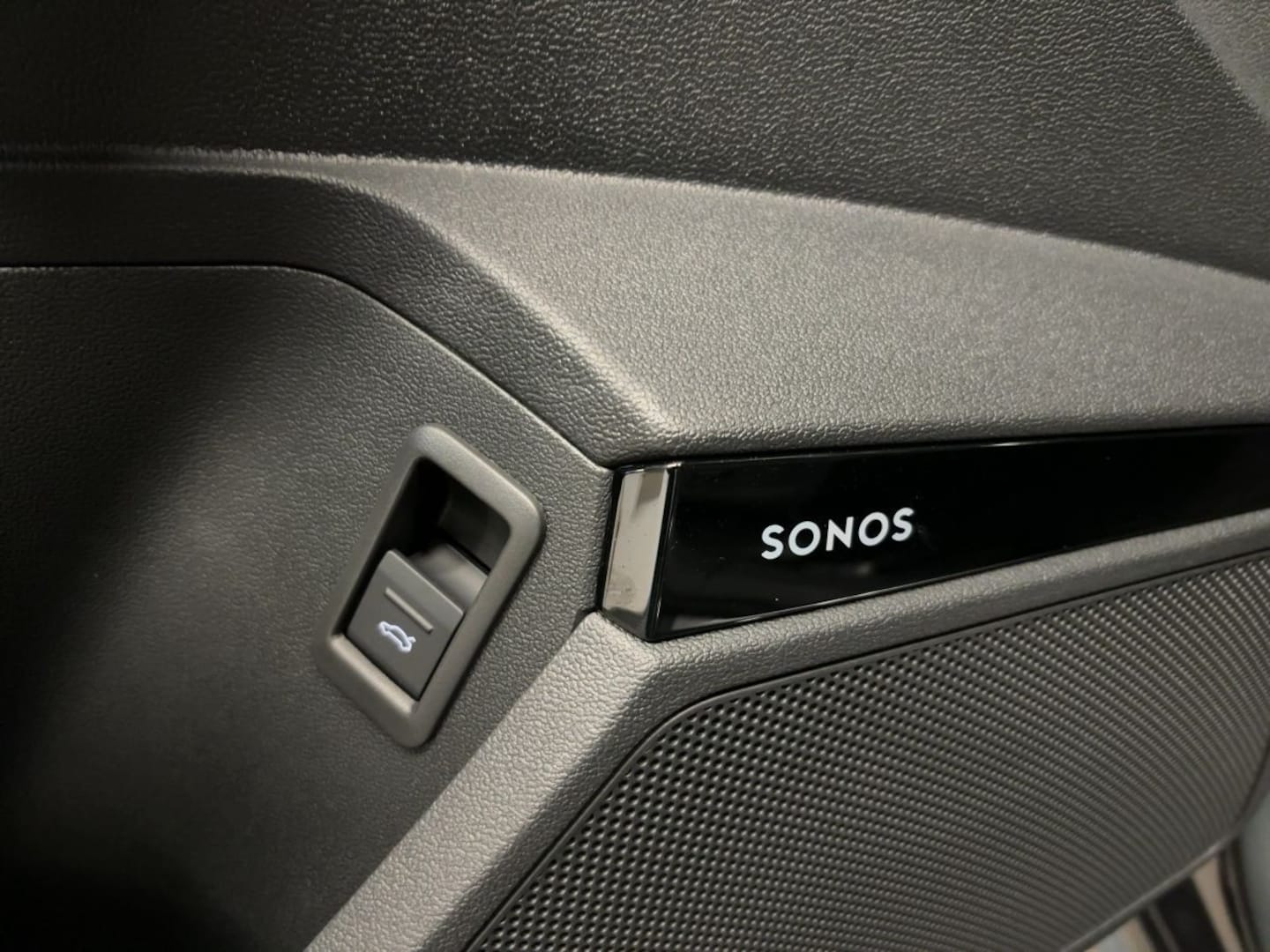Bild über Audi A3 allstreet TFSI quattro S tronic - für weitere Informationen kontaktieren Sie den Audi Partner