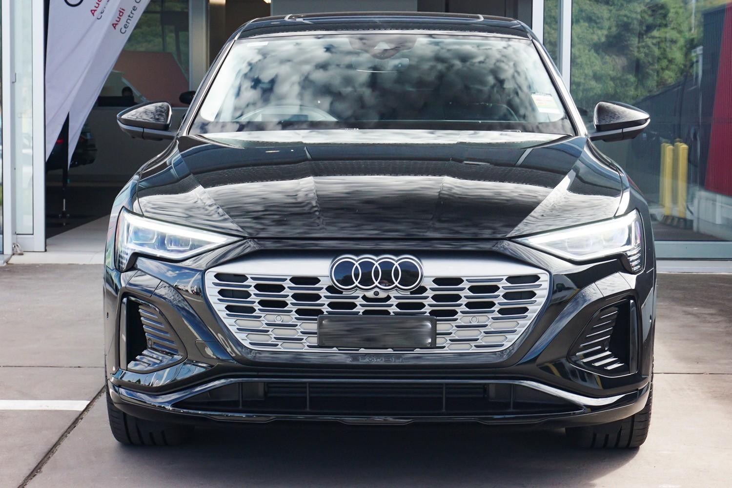 Image about Audi Q8 Sportback e-tron 55 e-tron quattro S line 300,00 kW