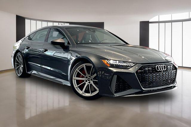 2026 Audi RS7 Performance's photo