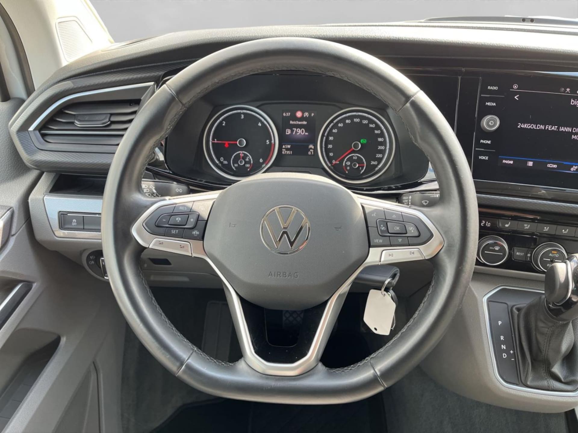 Volkswagen T6.1 California Ocean