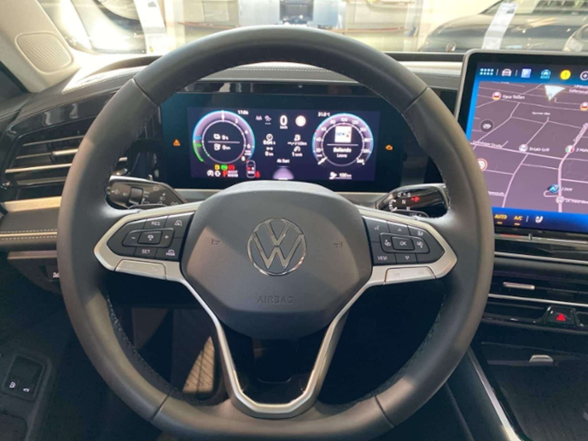 Volkswagen Passat Elegance