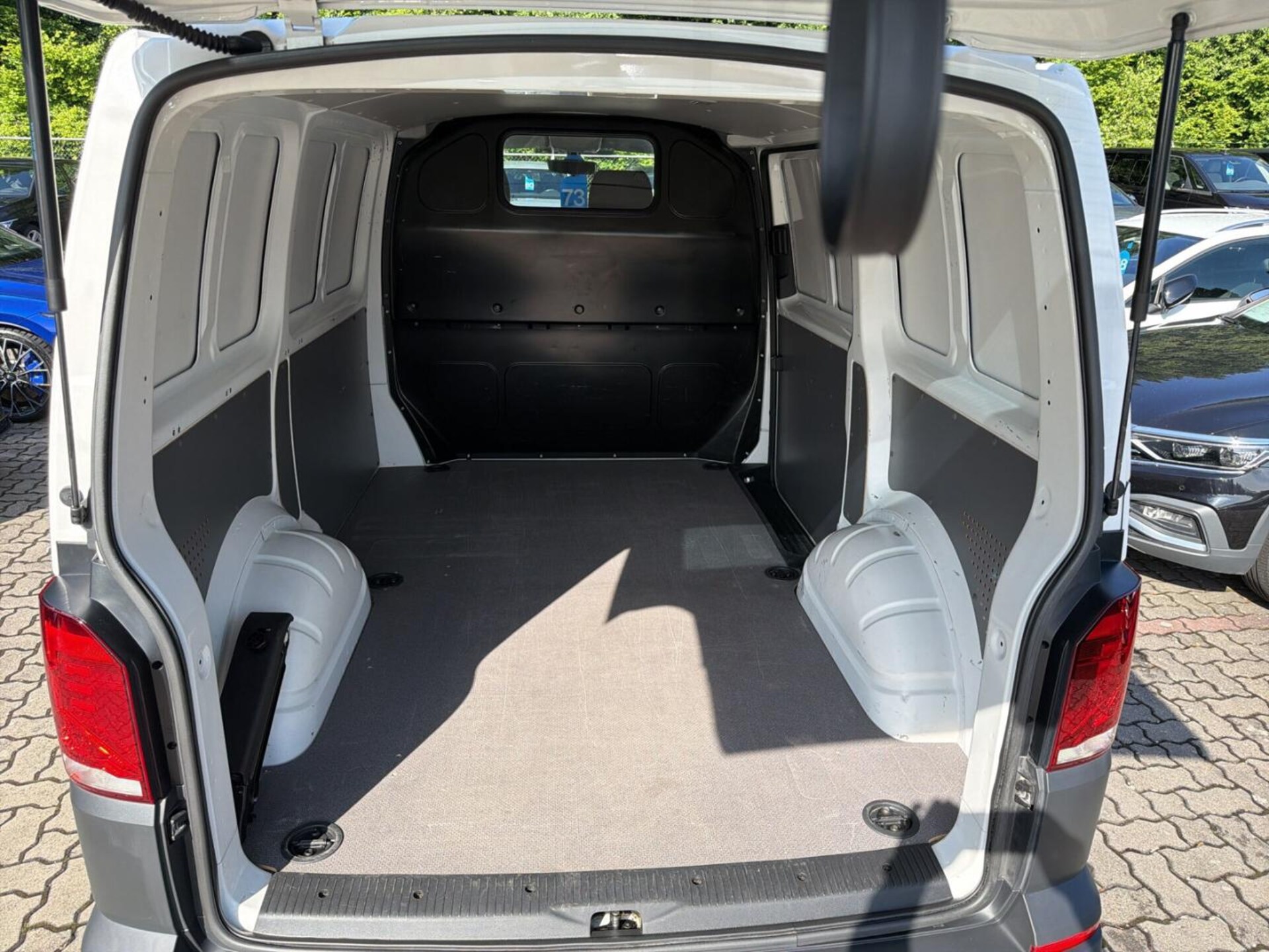 Volkswagen T6.1 Transporter Kasten kurzer Radstand
