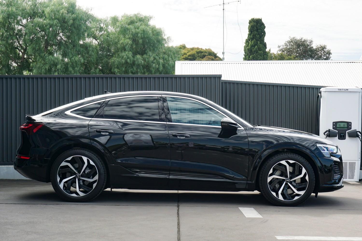 Image about Audi Q8 Sportback e-tron 55 e-tron quattro S line 300,00 kW
