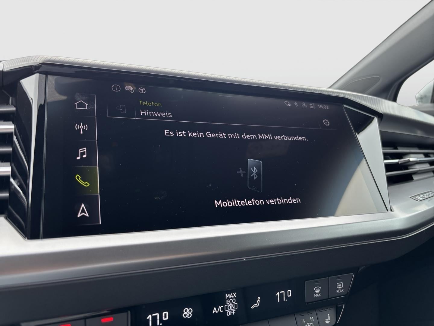 Bild über Audi Q4 e-tron 45 e-tron - für weitere Informationen kontaktieren Sie den Audi Partner
