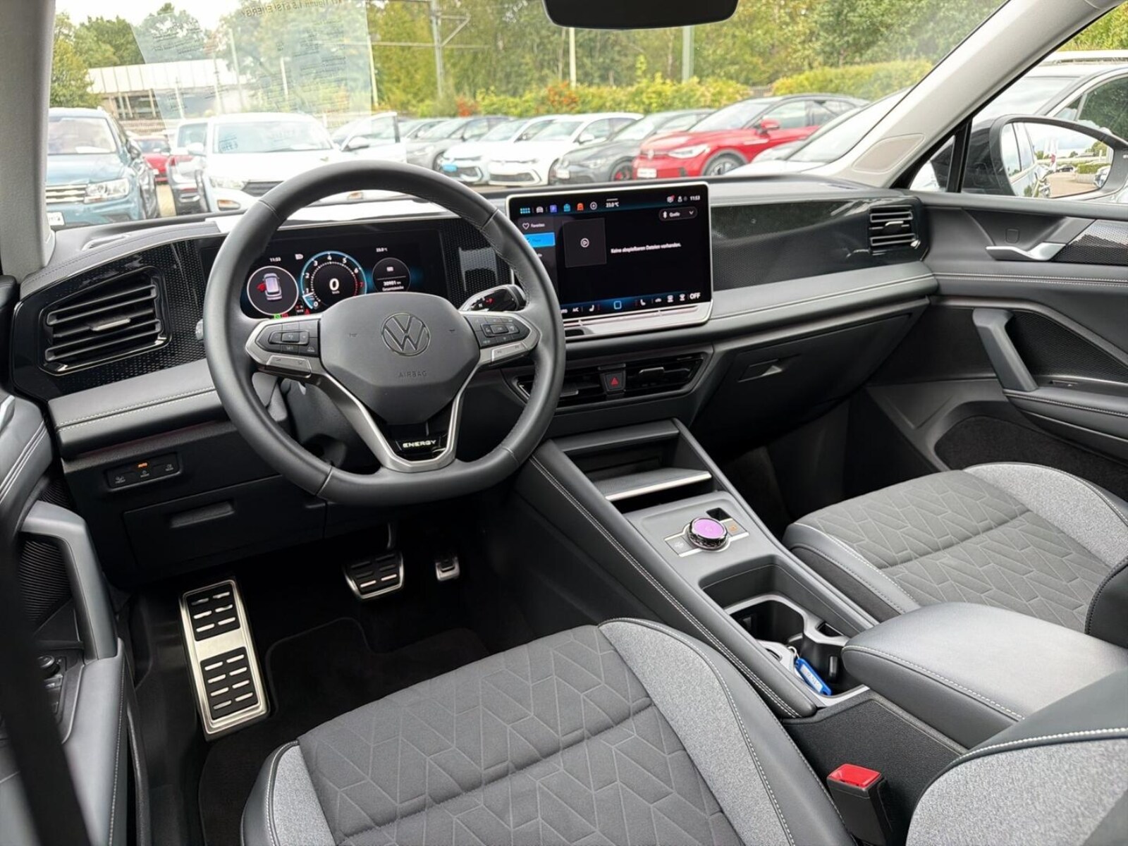 Volkswagen Tiguan – Bild 11