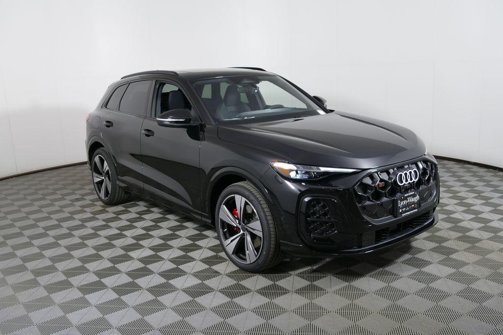 2026 Audi SQ5 Premium Plus quattro's photo
