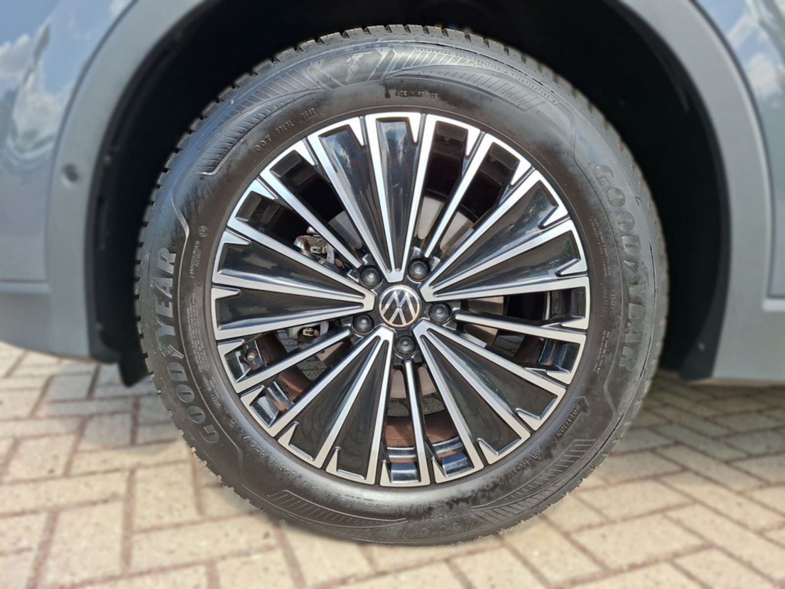 Volkswagen Tiguan – Bild 15