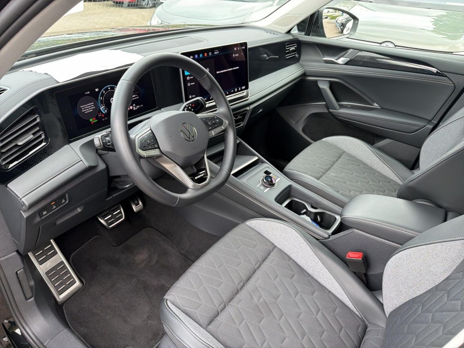 Volkswagen Tiguan – Bild 12