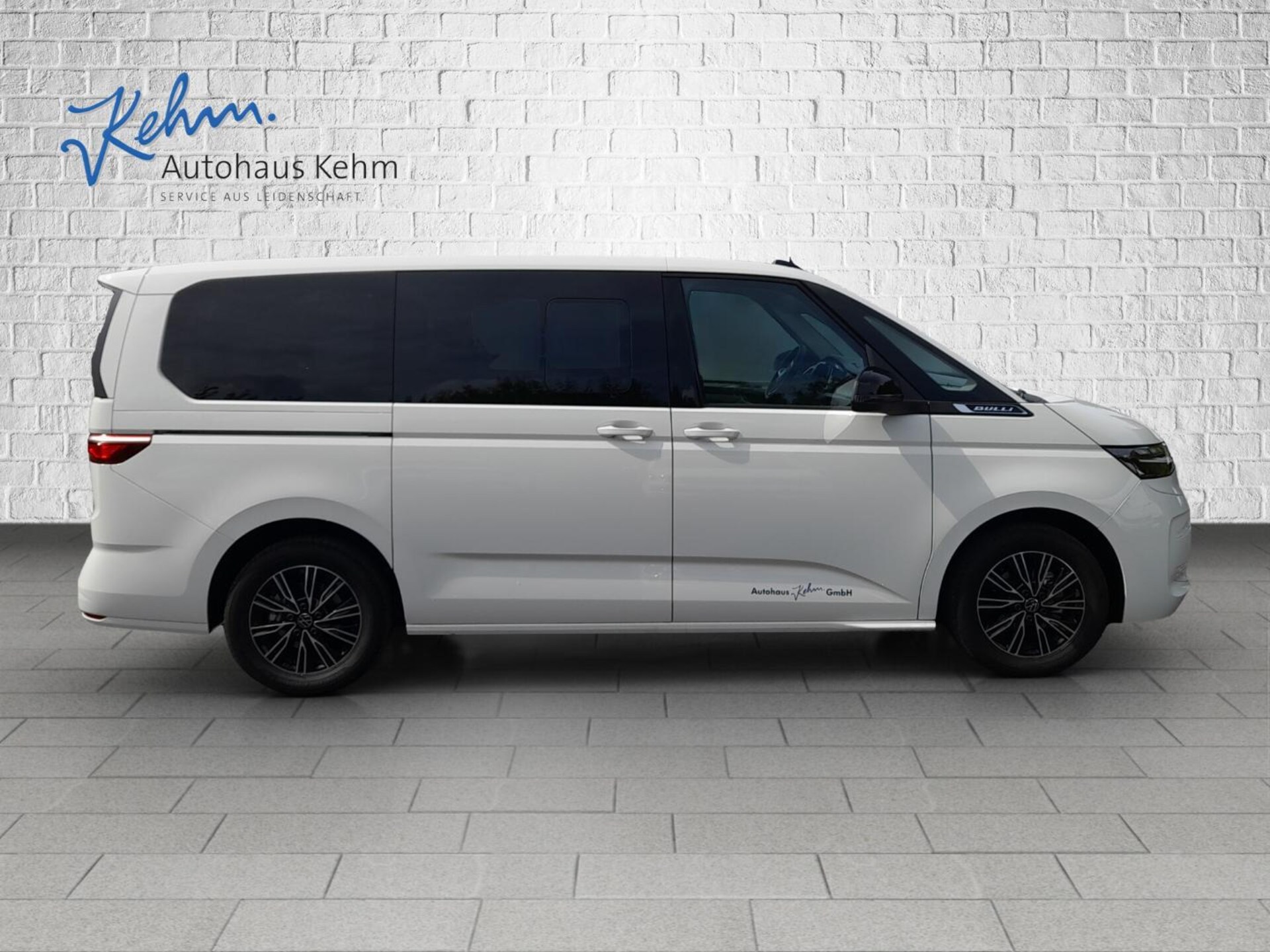 Volkswagen Multivan Langversion Basis-Modell