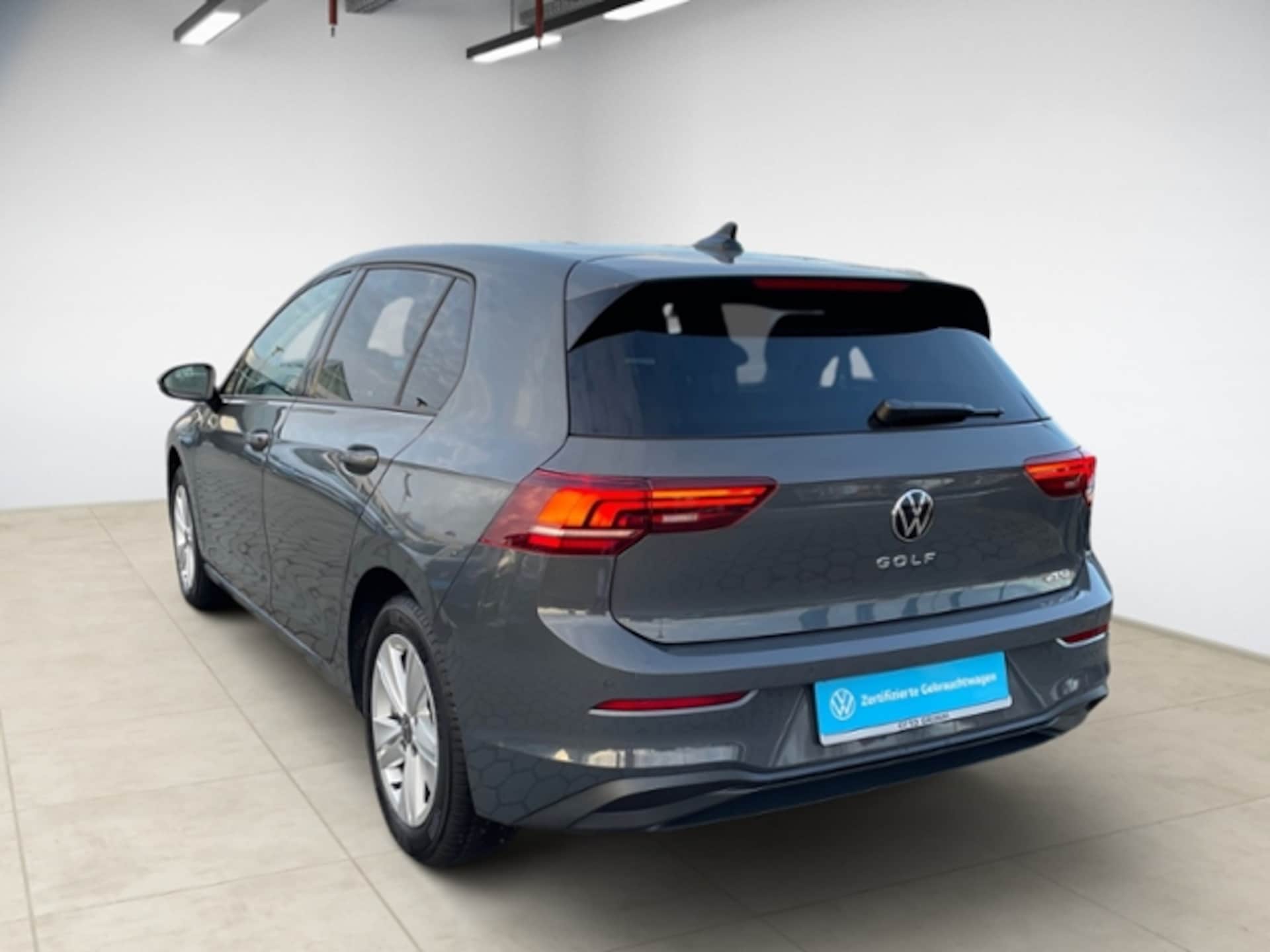 Volkswagen Golf Life