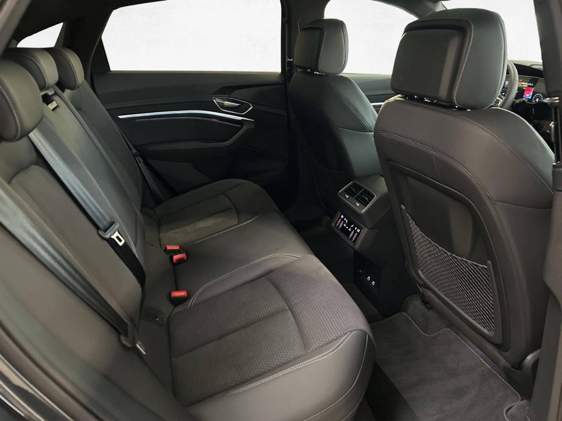 Audi Q8 Sportback e-tron S line