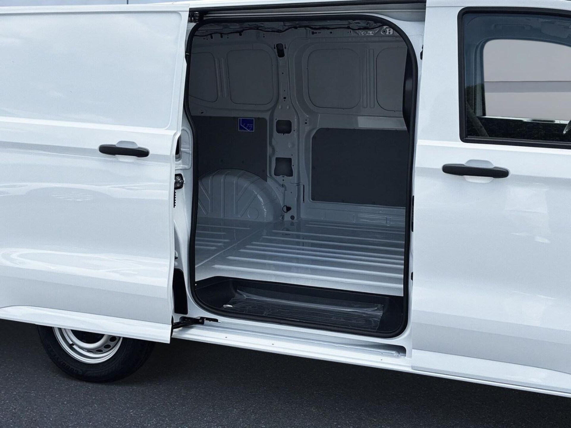 Volkswagen Transporter Kasten kurzer Radstand