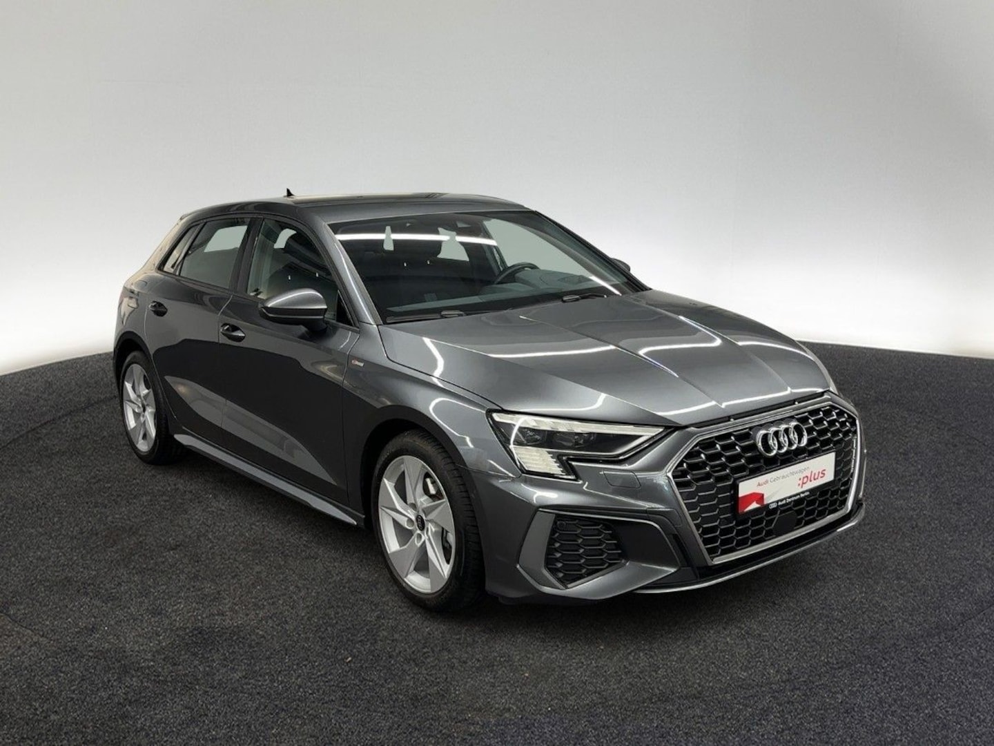 Bild über Audi A3 Sportback S line 30 TDI S tronic - für weitere Informationen kontaktieren Sie den Audi Partner