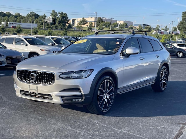 2020 Volvo V90 Cross Country