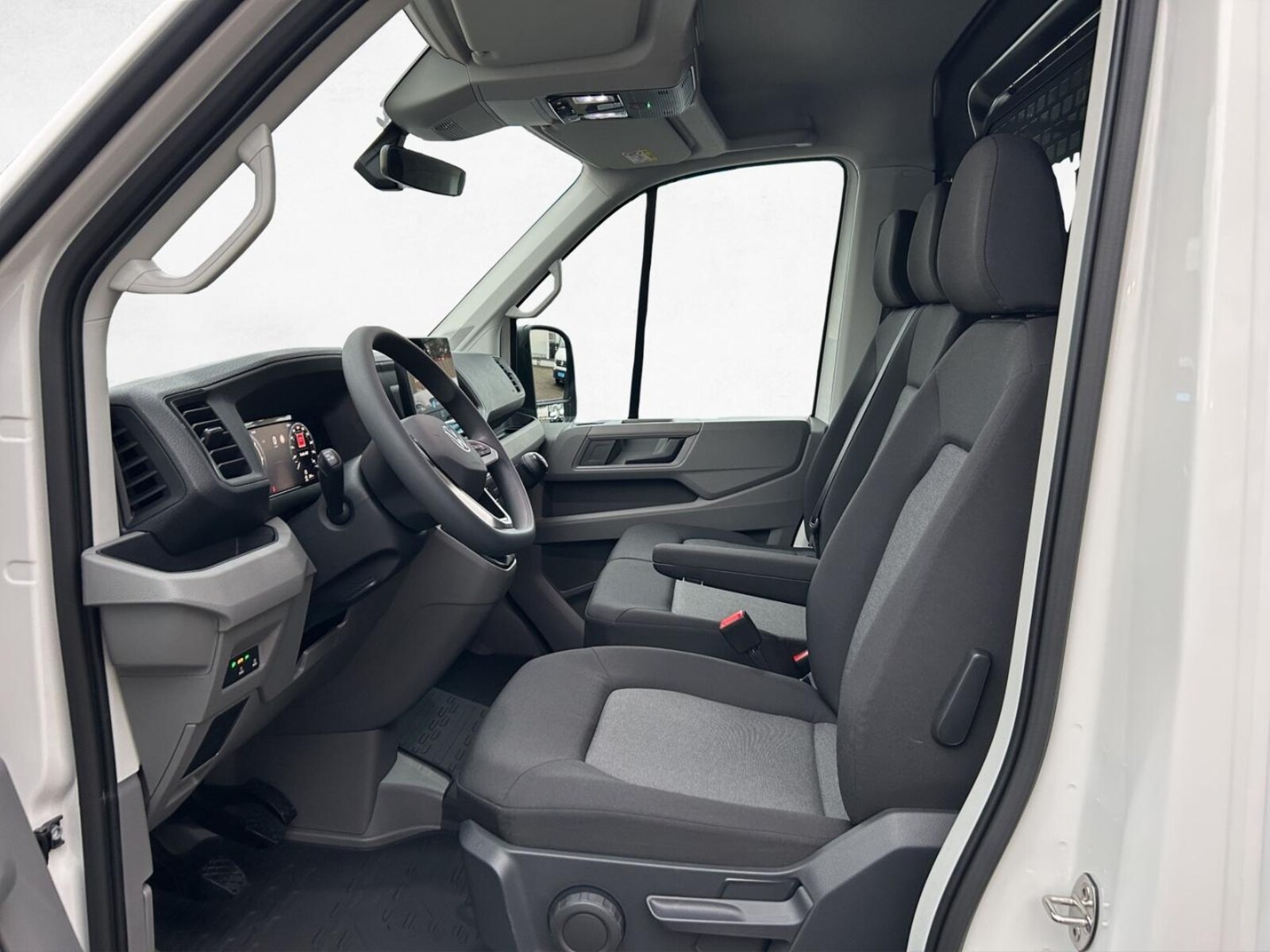 Volkswagen Crafter Kasten mittlerer Radstand – Bild 8