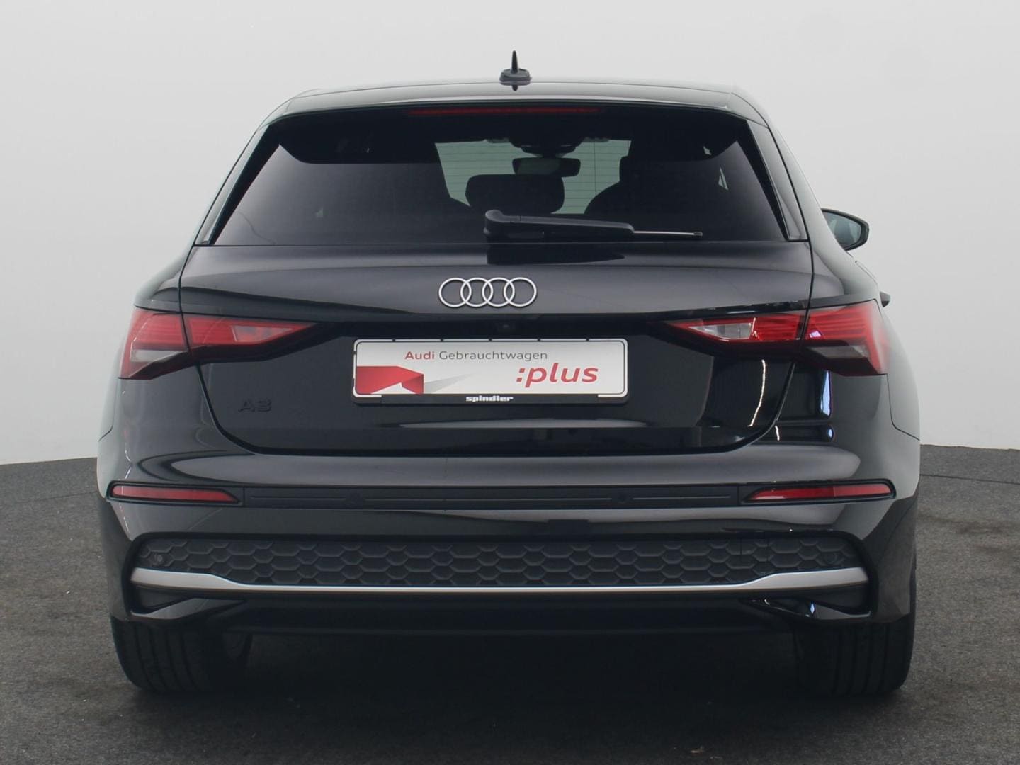 Bild über Audi A3 Sportback 30 TFSI S tronic - für weitere Informationen kontaktieren Sie den Audi Partner