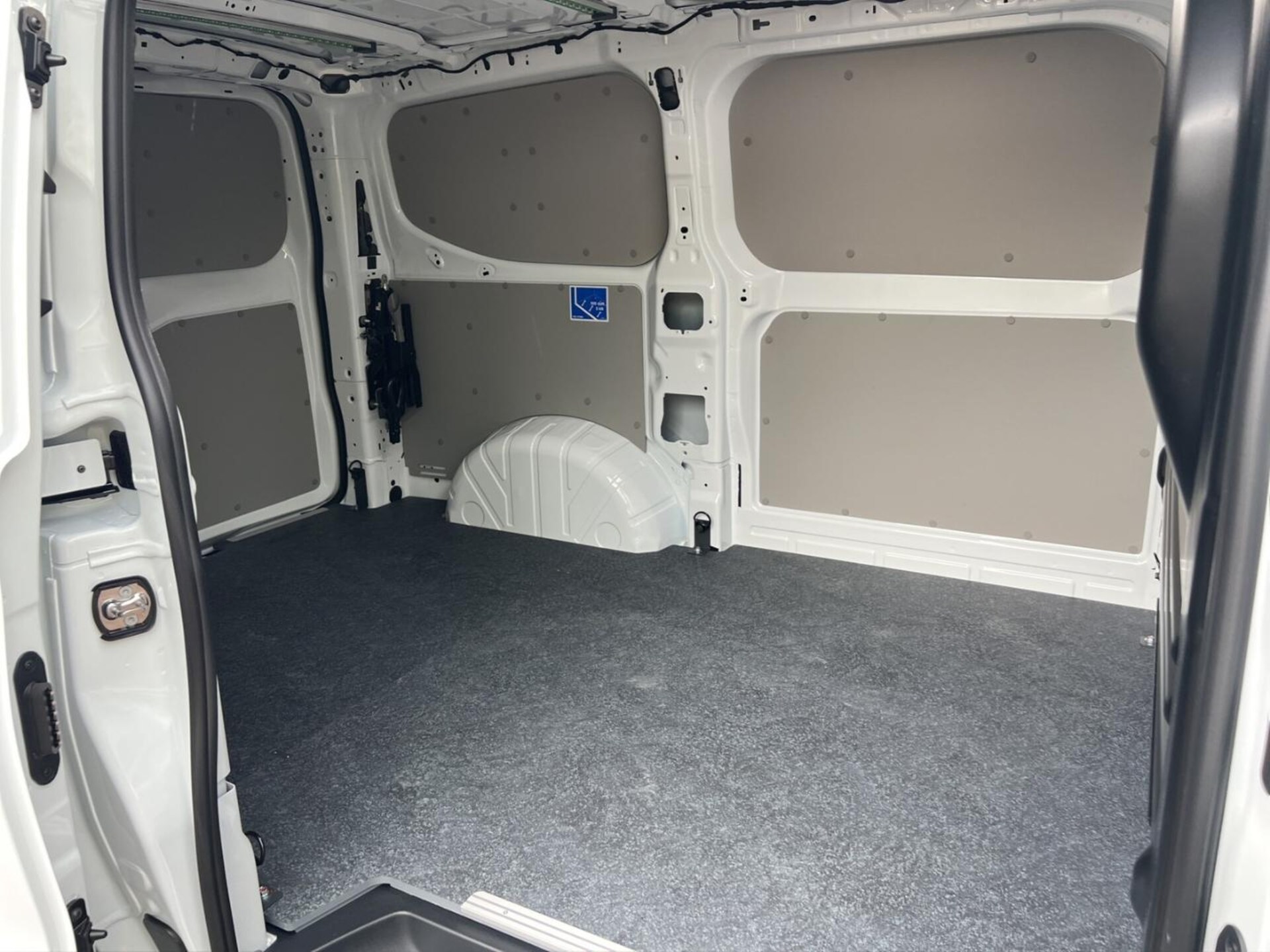 Volkswagen Transporter Kasten kurzer Radstand