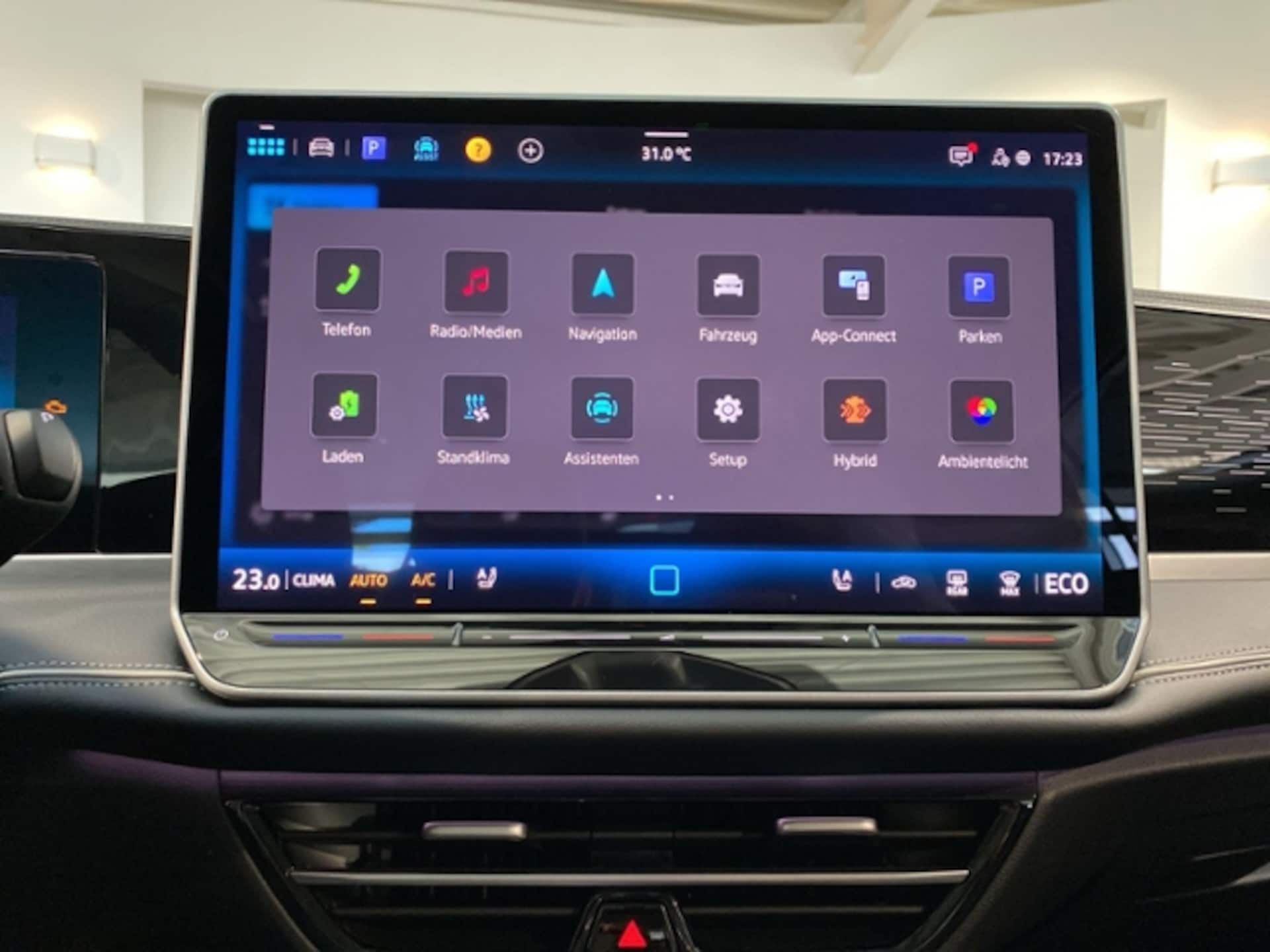 Volkswagen Passat Elegance