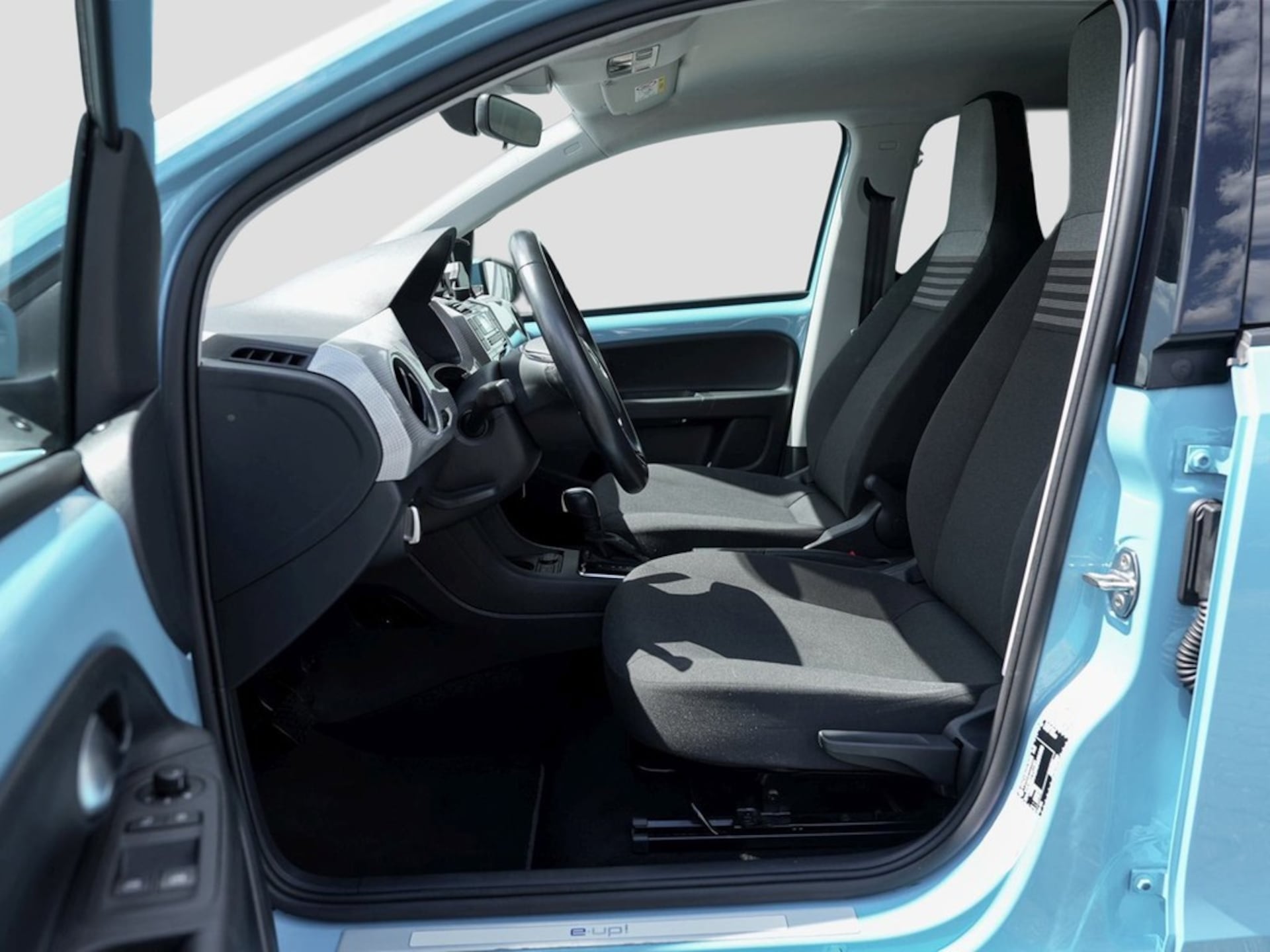Volkswagen e-up! Style "Plus"