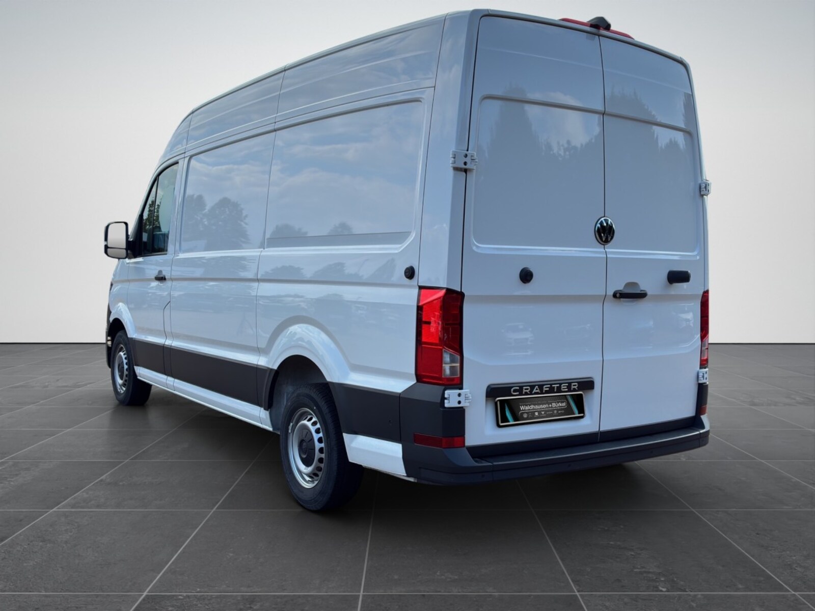 Volkswagen Crafter Kasten mittlerer Radstand – Bild 4