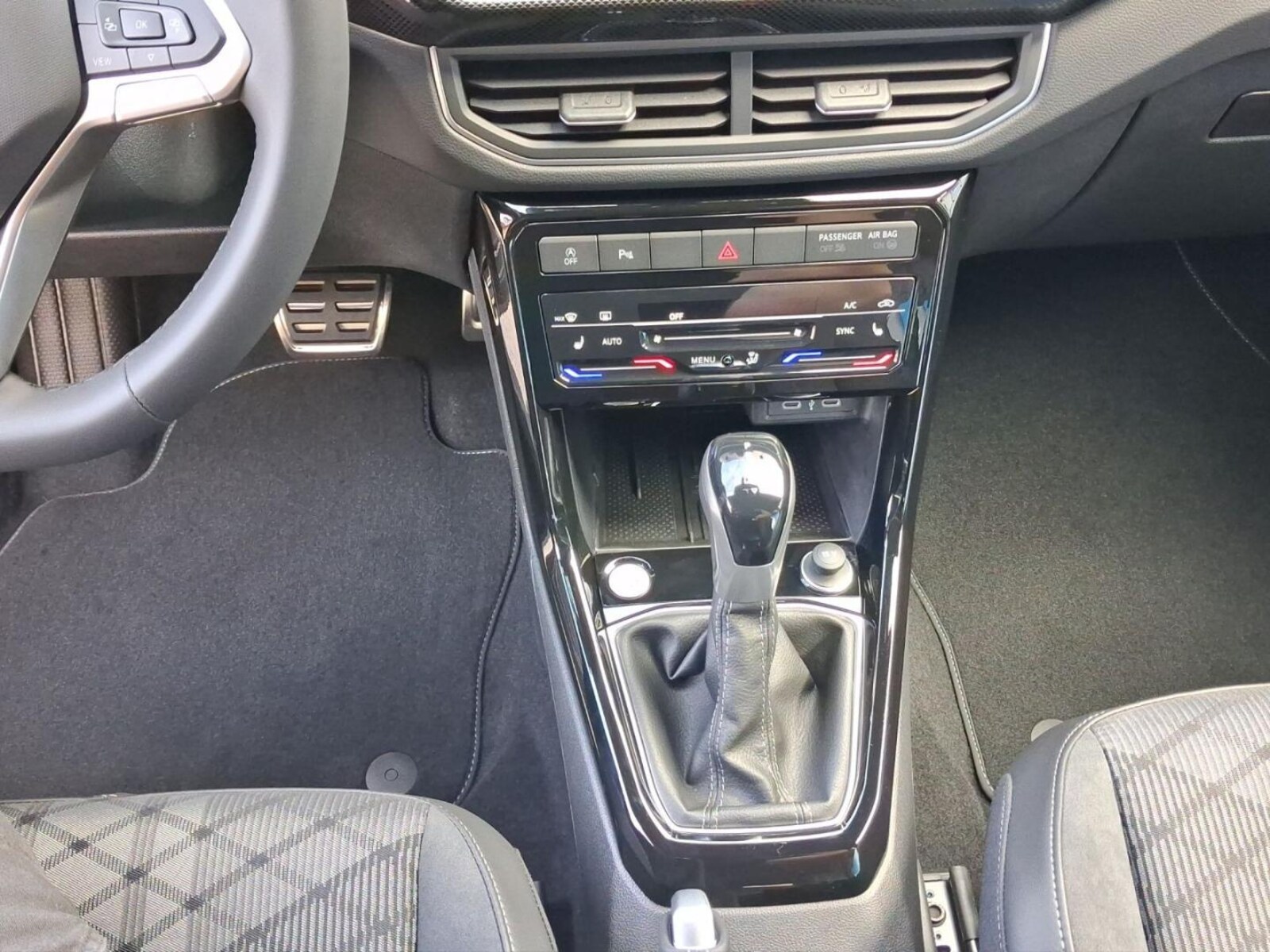 Volkswagen T-Cross – Bild 11
