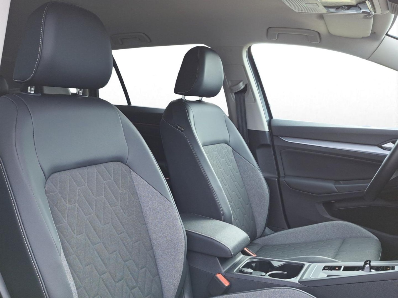 Volkswagen Golf Variant – Bild 4