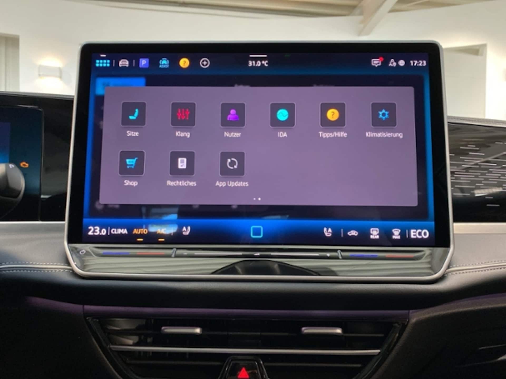 Volkswagen Passat Elegance