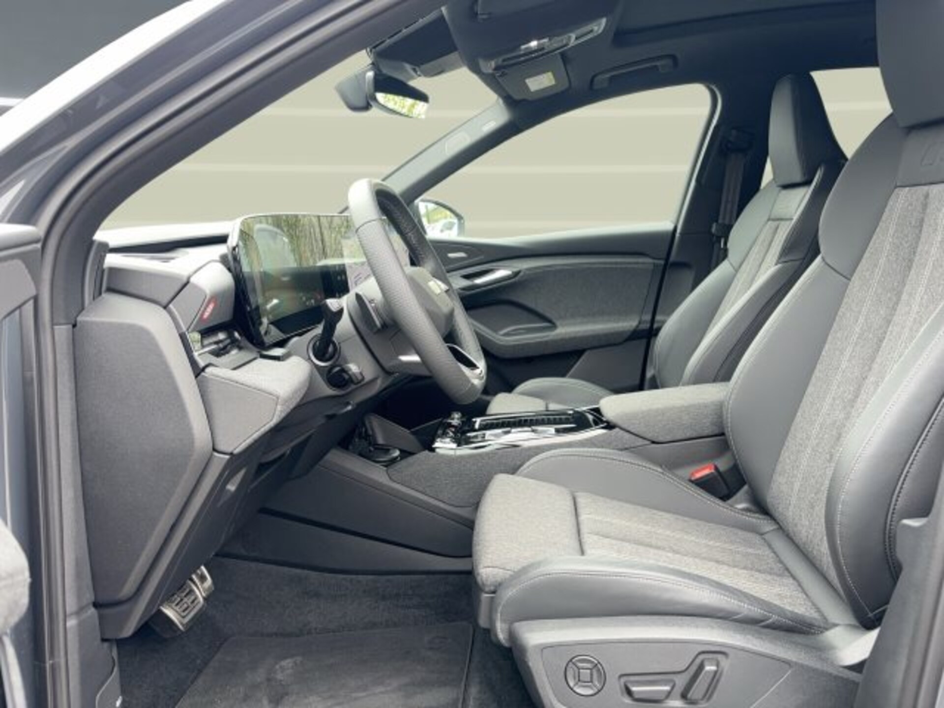 Audi Q6 SUV e-tron edition one