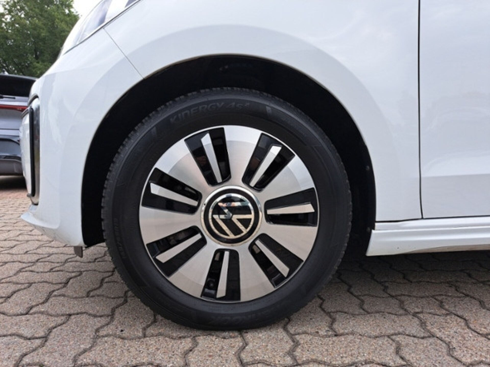 Volkswagen e-up! UNITED