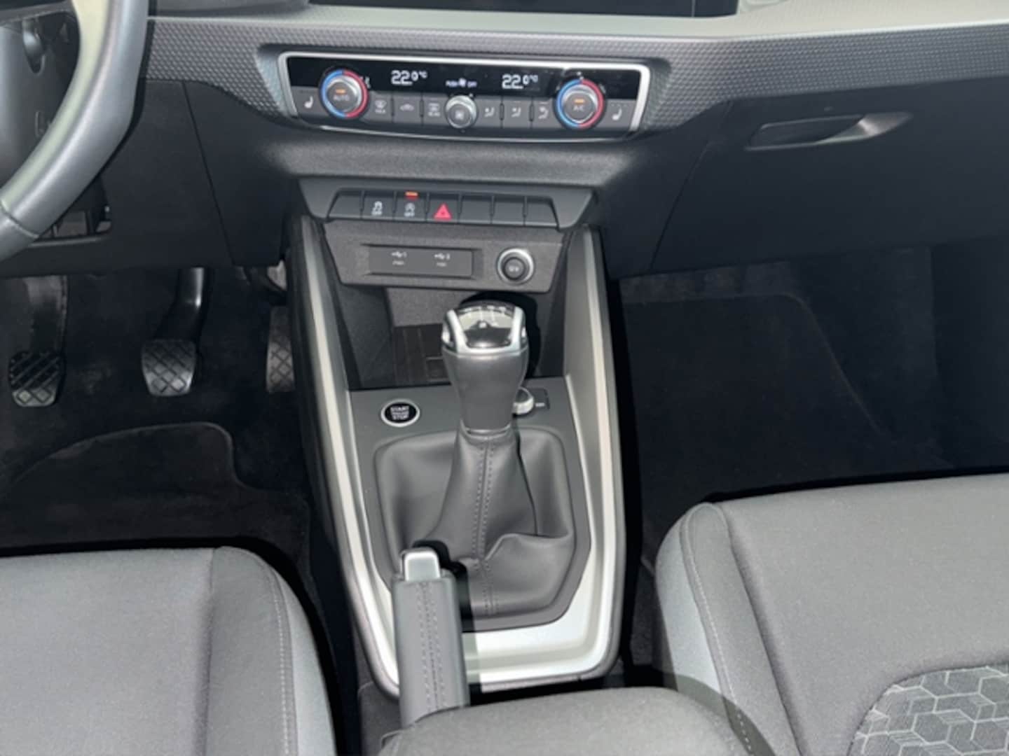 Bild über Audi A1 allstreet 25 TFSI Schaltgetriebe - für weitere Informationen kontaktieren Sie den Audi Partner