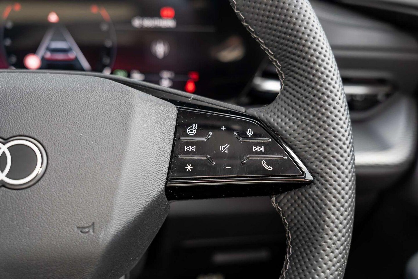 Image about Audi Q5 SUV TFSI quattro 200 kW sport