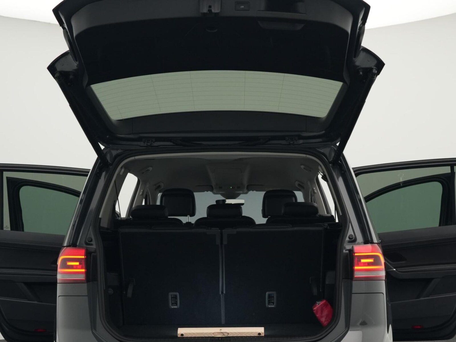 Volkswagen Touran – Bild 17