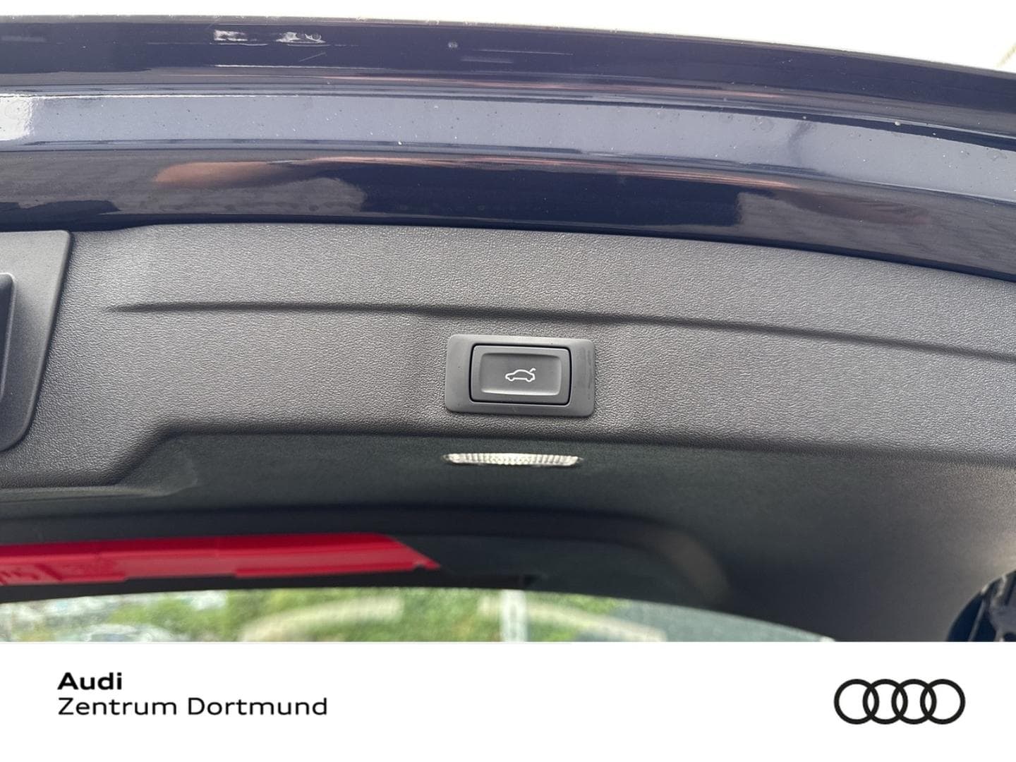 Bild über Audi A5 Avant TDI quattro 150 kW S tronic - für weitere Informationen kontaktieren Sie den Audi Partner