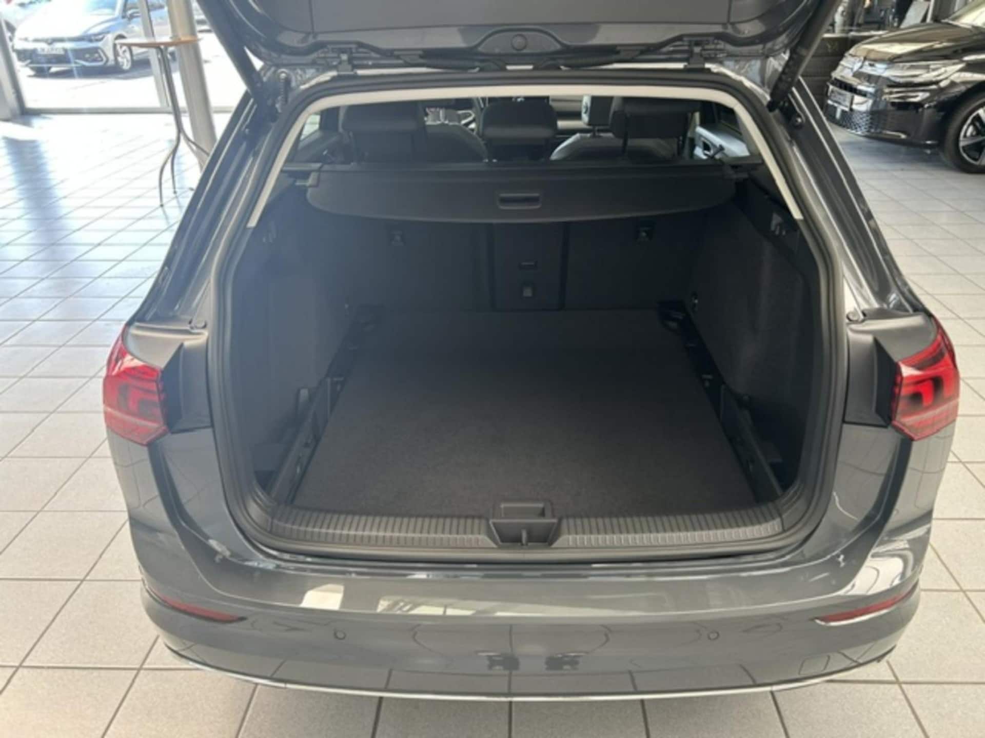 Volkswagen Golf Variant Style