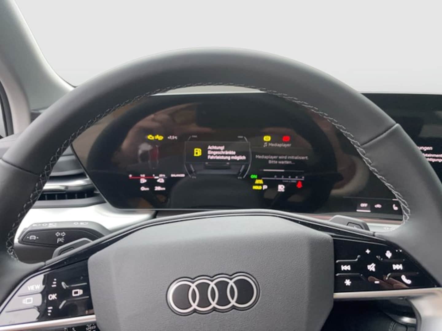 Bild über Audi Q5 SUV e-hybrid e-hybrid quattro 220 kW S tronic - für weitere Informationen kontaktieren Sie den Audi Partner
