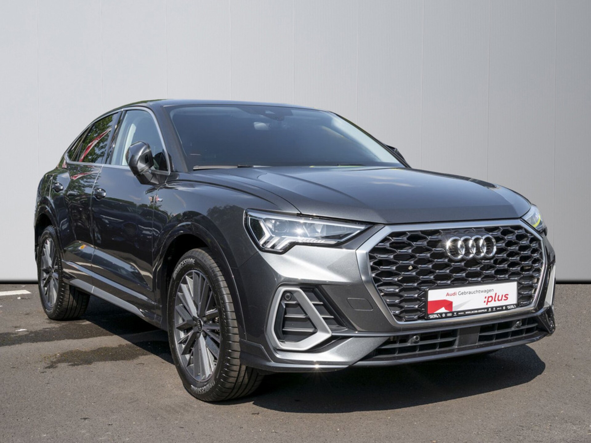 Audi Q3 Sportback S line