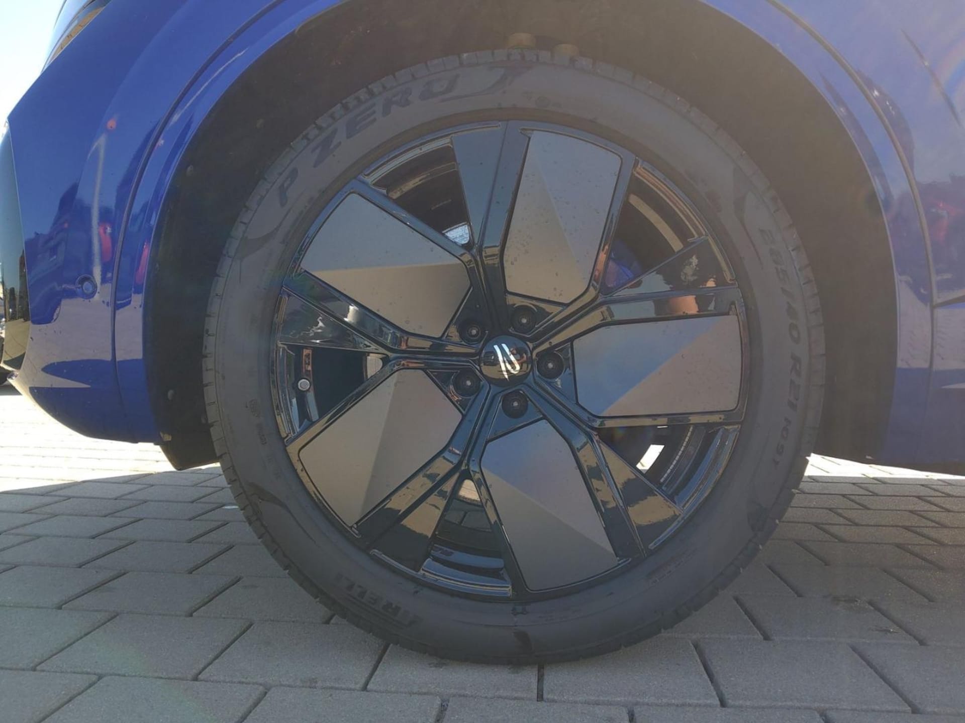 Volkswagen Touareg R