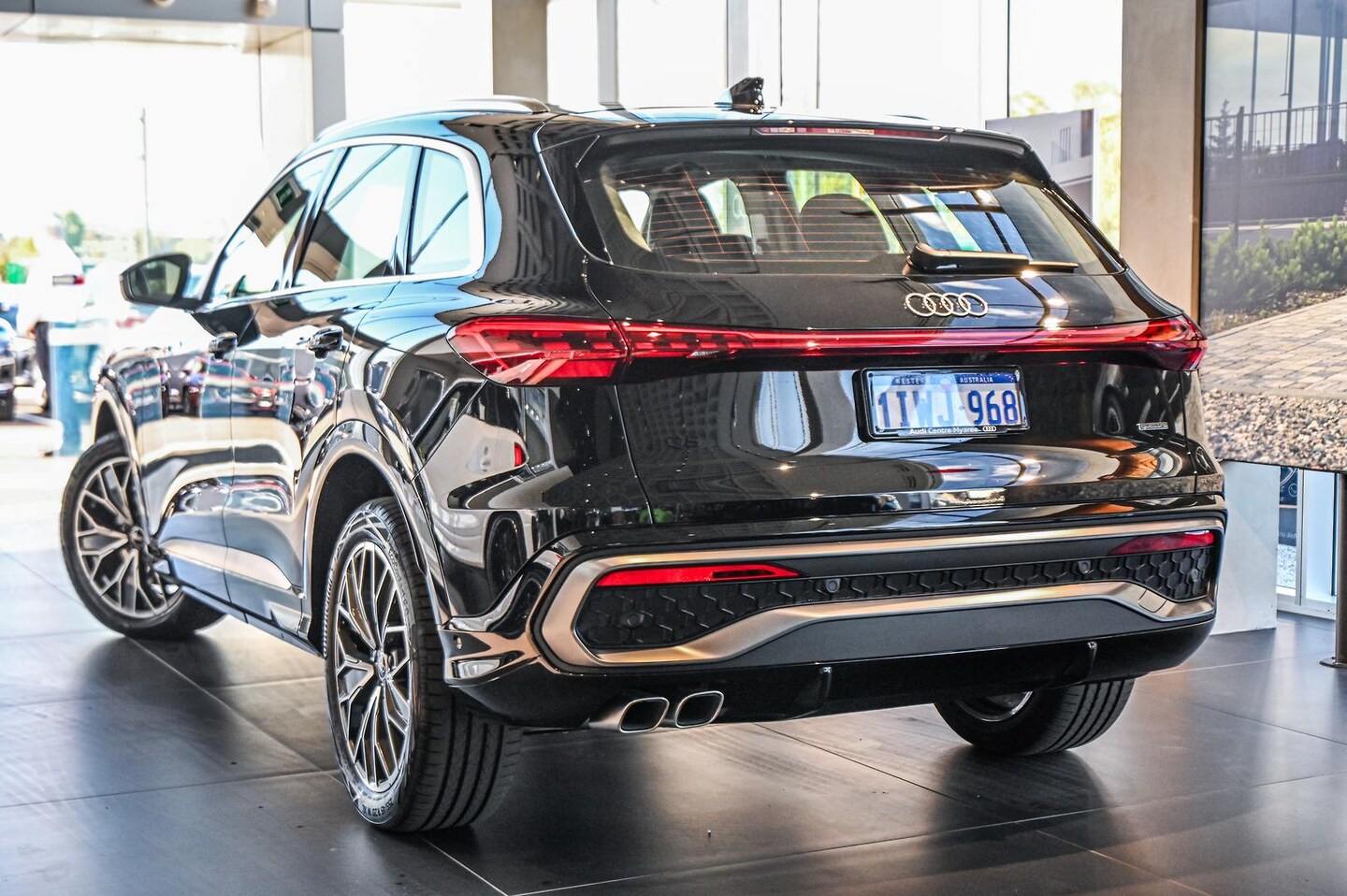 Image about Audi Q5 SUV TDI quattro 150 kW sport