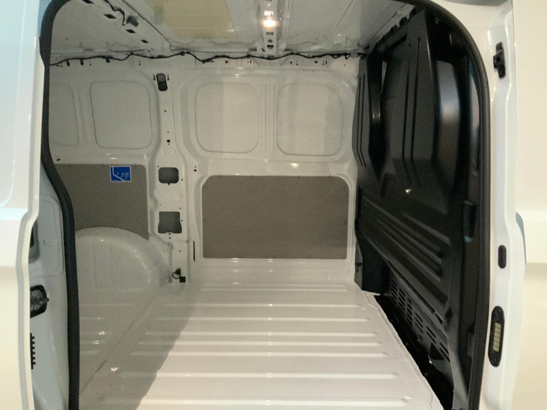 Volkswagen Transporter Kasten kurzer Radstand