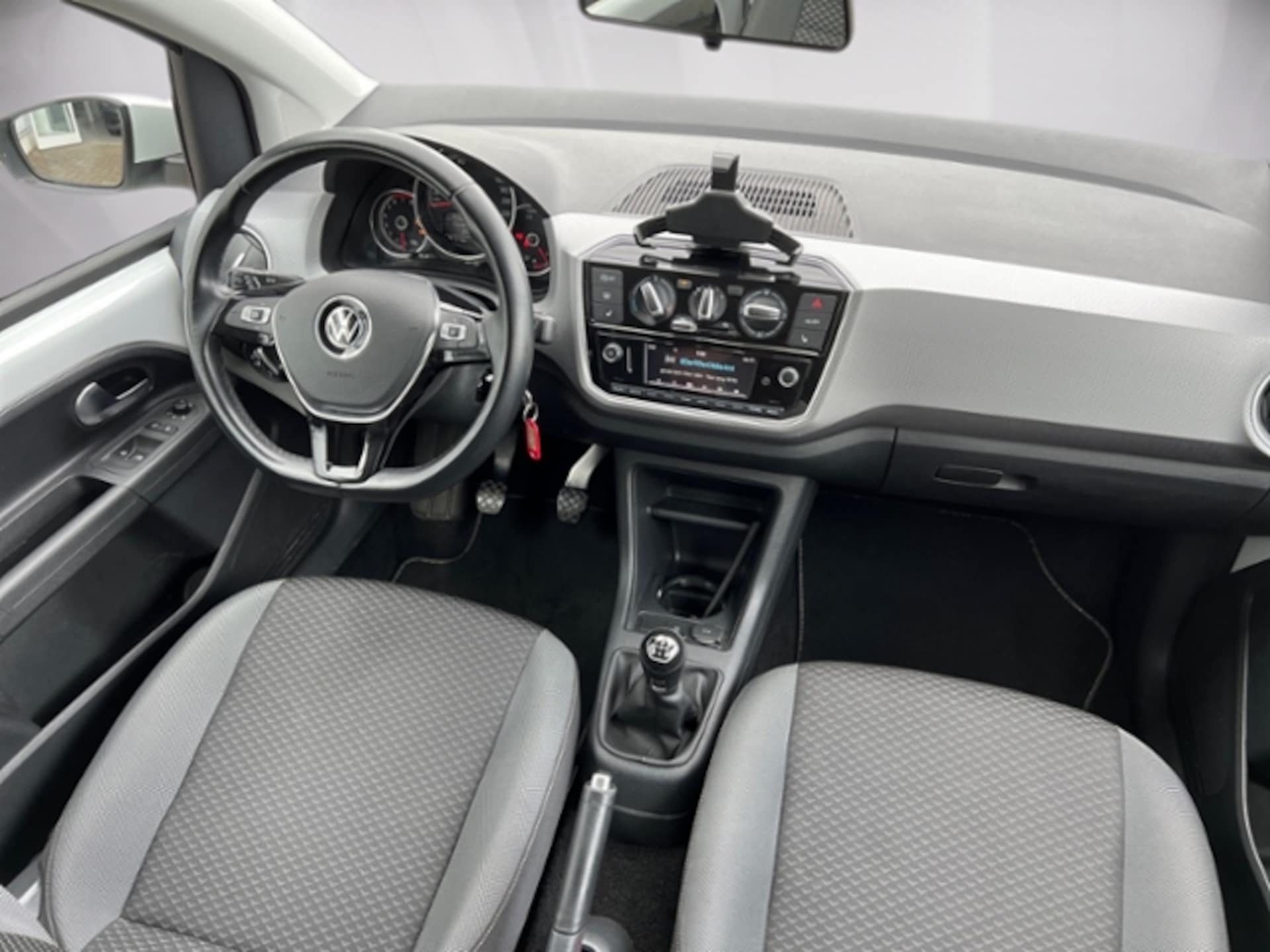 Volkswagen up! ACTIVE