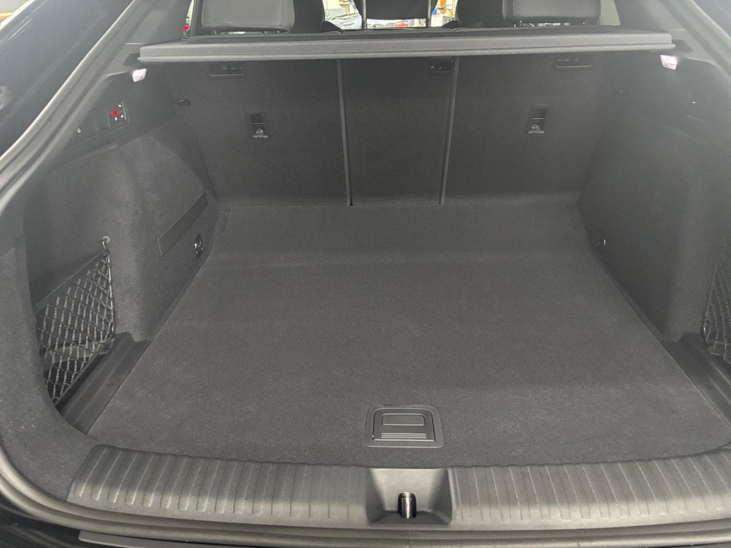 Bild über Audi Q6 Sportback e-tron S line business e-tron quattro 315 kW - für weitere Informationen kontaktieren Sie den Audi Partner