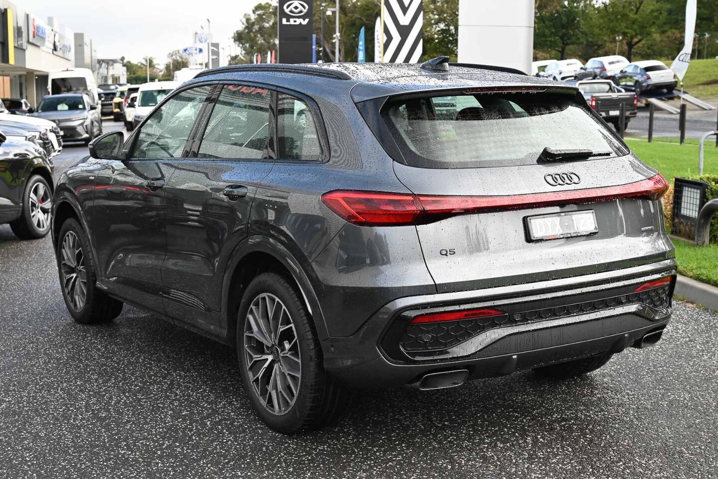 Image about Audi Q5 SUV TFSI quattro 200 kW sport