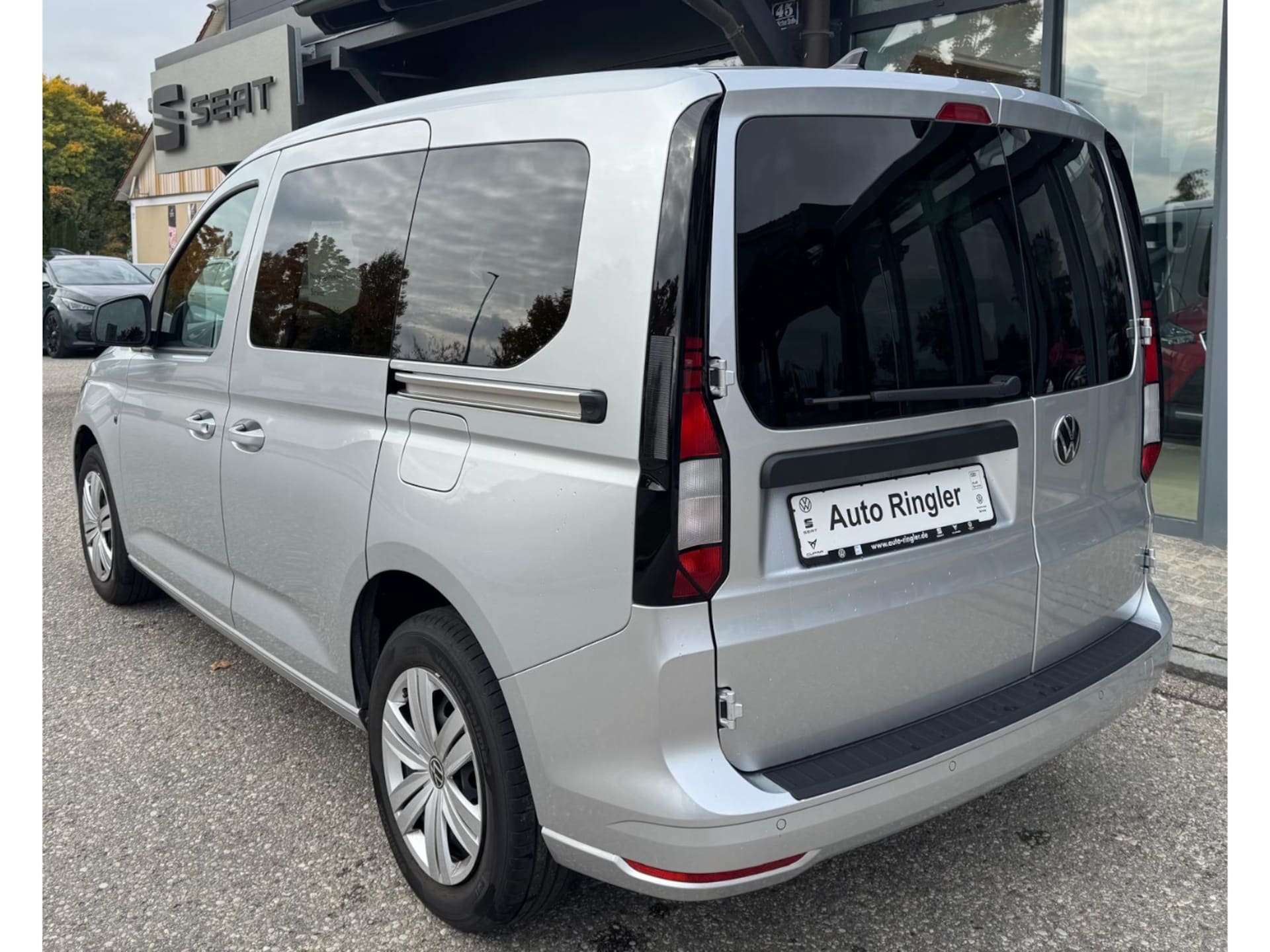 Volkswagen Caddy Basis-Modell