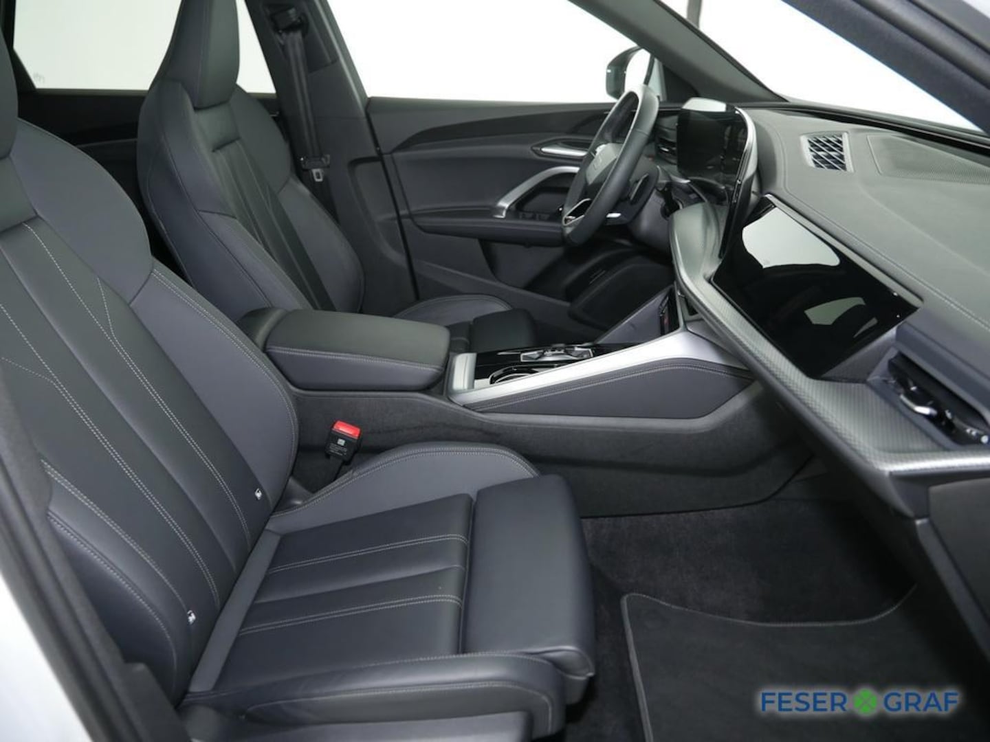 Bild über Audi Q5 SUV TDI quattro 150 kW S tronic - für weitere Informationen kontaktieren Sie den Audi Partner