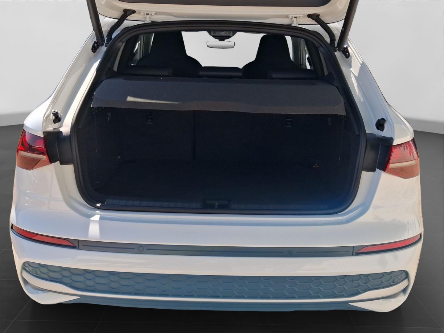 Bild über Audi A3 Sportback TFSI e TFSI e 150 kW S tronic - für weitere Informationen kontaktieren Sie den Audi Partner