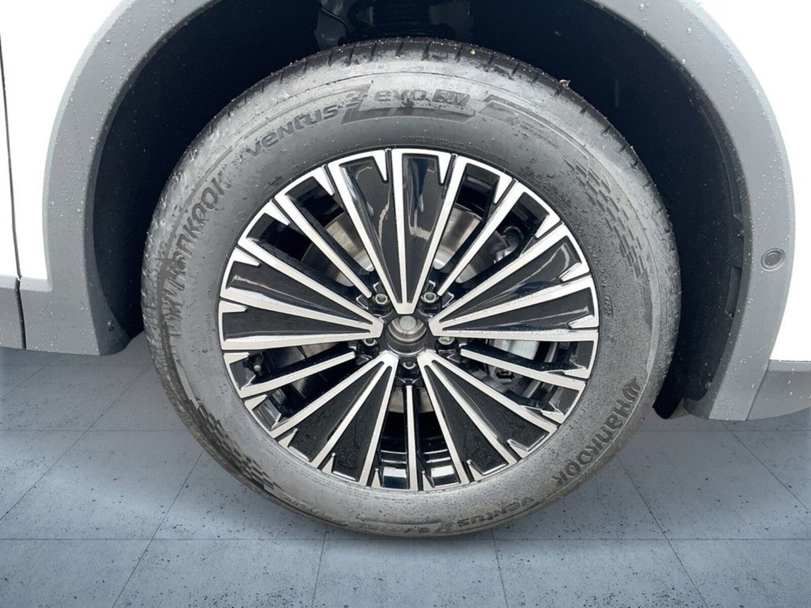 Volkswagen Tiguan – Bild 8